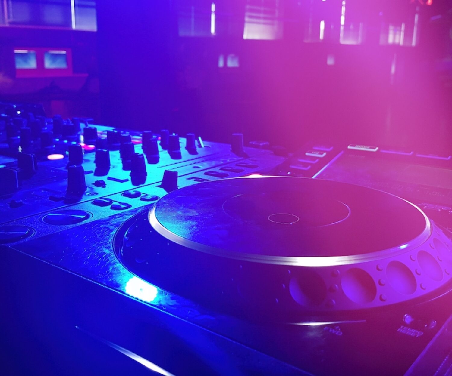 LMSH - Last Minute Sound Hire DJ Equipement - CDJs